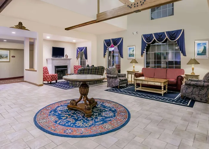 Howard Johnson By Wyndham Mystic